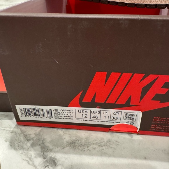 Nike Air Jordan one Travis Scott. (PLEASE READ DESCRIPTION) - Picture 4 of 4